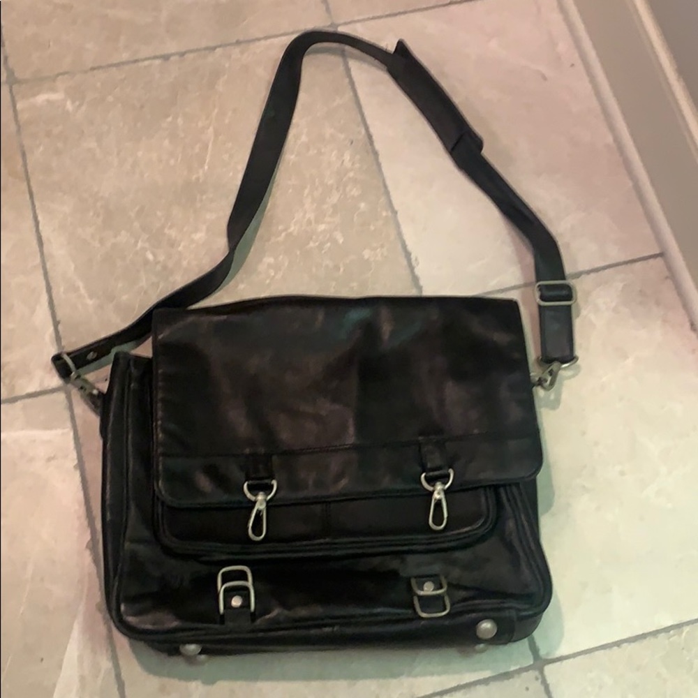 Women’s Kenneth Cole briefcase